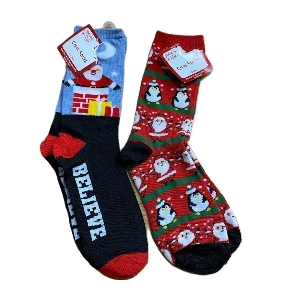 Christmas Women’s Crew Socks Bundle Santa Penguins NWT 4-10 Red Black